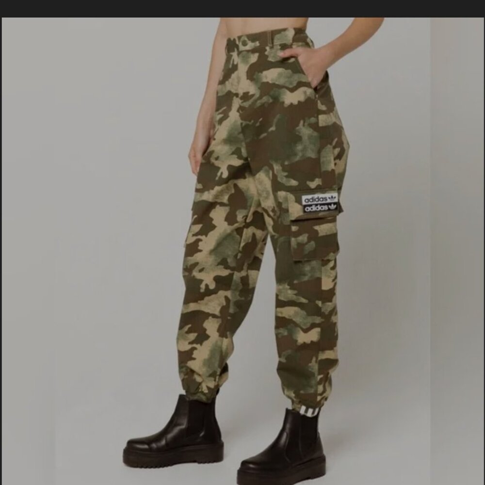 Adidas camo pant